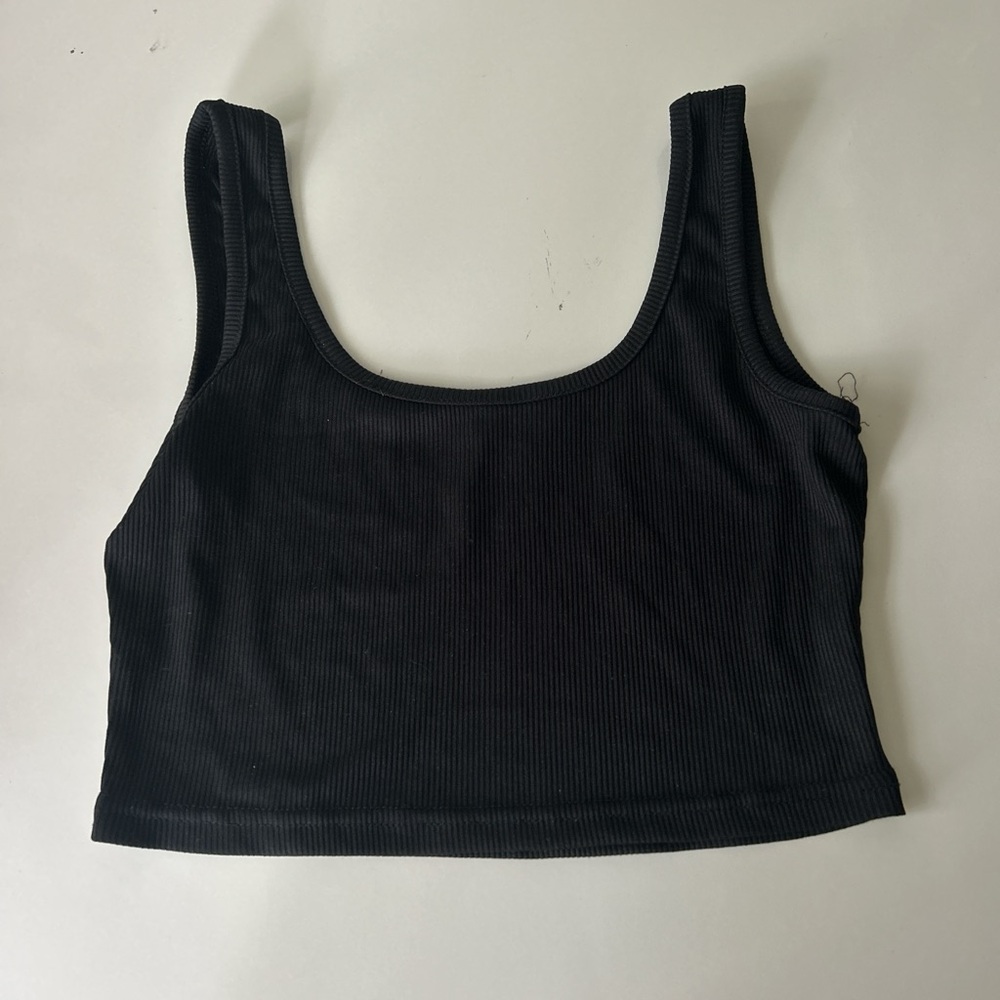 SHEIN Black Ribbed Crop Top